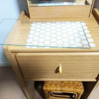 鏡台　木製　椅子付の画像