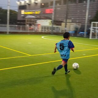 ★東松戸駅近く★【ジュニアサッカースクール】５月OPENの新しいフットサル場でサッカースクールの画像