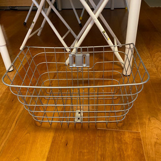 【あげます】【受渡確定済】新品・未使用品　自転車前用カゴ