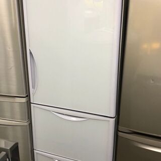 ☆中古激安！！￥54,800！！　HITACHI　日立　375㍑3ドアノンフロン冷蔵庫　2018年製　真空チルド付き！　R-S38JV (xw)型　幅60㎝ｘ奥行き67㎝ｘ高さ181㎝　【KBE063】