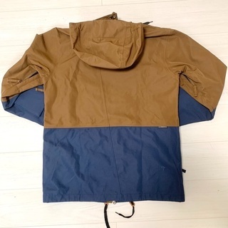 スノーボードウェア上下の画像