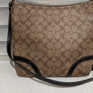 【COACHショルダーバッグ】ブラウン　肩掛けの画像