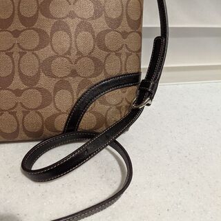 【COACHショルダーバッグ】ブラウン　肩掛けの画像