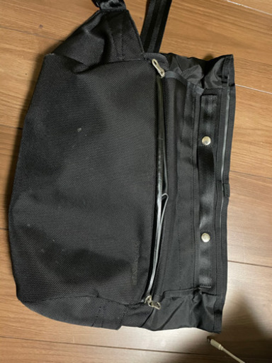 ベルーフ　メッセンジャーバッグ