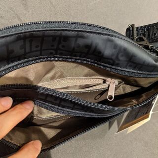 撥水加工ショルダーバッグ 新品未使用 旅行におすすめ！ブラックの画像