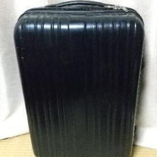 スーツケース　ブラック