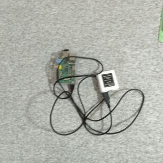 Raspberry Piと電子工作用品セットの画像