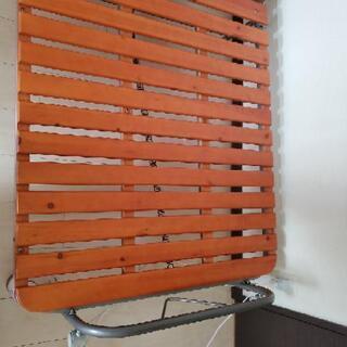 折りたたみベット（シングル）の画像