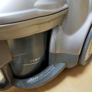 SHARP　サイクロン式　掃除機の画像