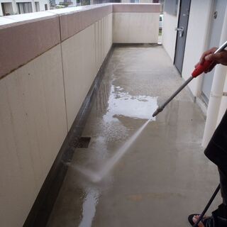 【経験者歓迎】高圧洗浄・共用部清掃スタッフ募集！の画像
