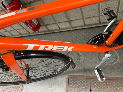 TREK 7.4FX クロスバイク サイズ20 オレンジ　フェンダー付き