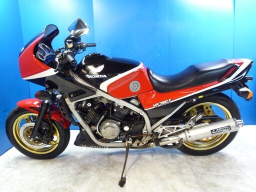 HONDA VF750F 赤/黒 春のお値引きキャンペーン 期間限定 諸経費０円 始動確認済み 車検取得で乗れます 即納車有り 激安 横浜 都筑 宮前