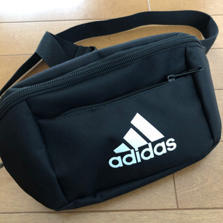 adidas スポーツ　肩掛け