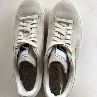 PUMAスウェード  スニーカーの画像