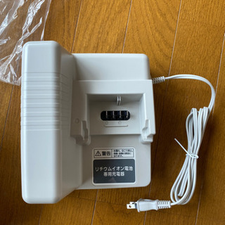 Panasonic(パナソニック) 充電器 リチウムイオンバッテリー用 NKJ033Bの画像