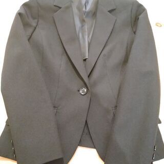 お値下げ！黒スーツ　リクルート　シンプル７〜9号　700円の画像