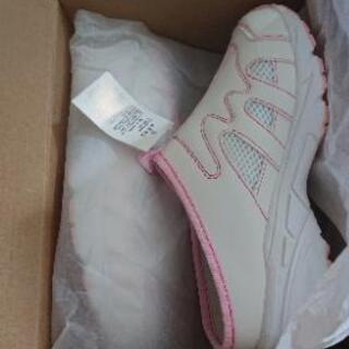 新品💕靴👟メッシュで✨はきやすいよ💕格安☺️