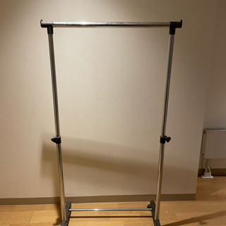 ハンガーラックの画像