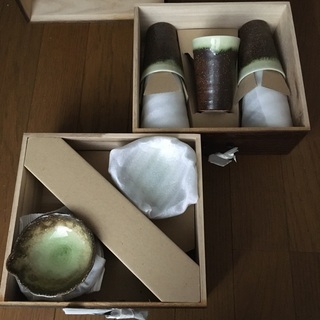 小皿5個 & グラス5個セット（桐ダンス付き）未使用の画像