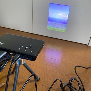 BLUPOW DLP モバイル プロジェクターの画像