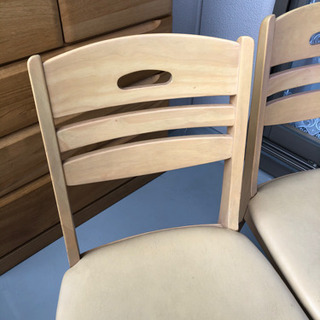 中古品ダイニングチェアー2脚もらってくださいの画像