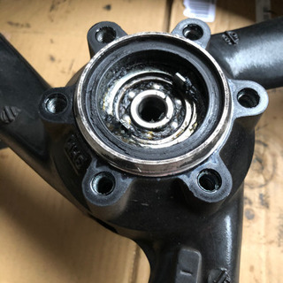 rz250r フロントホイールの画像