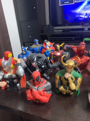バストバンク　MARVEL