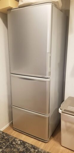 【最終値下げ】5月31日までに取りに来て頂ける方限定/ 値下げしました！冷蔵庫　シャープ　ノンフロン冷凍冷蔵庫　SJ-WA35B-S　2016年製