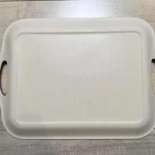 スペインの雑貨屋さんで購入したお盆の画像