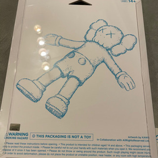 KAWS HOLIDAY KOREA フィギュアの画像