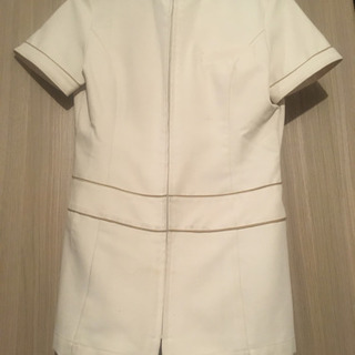 制服　エステティシャン セラピスト