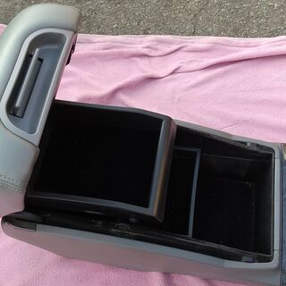 成約御礼 18 クラウン　社外ナビ取付可能！　パネル一式　ひじ掛けコンソールボックスの画像