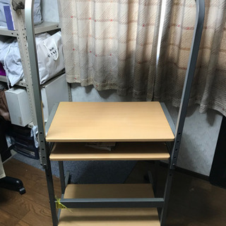 パソコンラックの画像