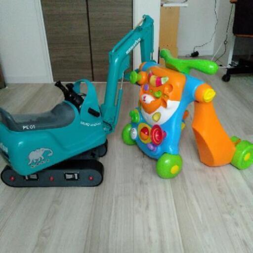 乗用玩具 KOMATSU コマツ 　ショベルカーPC01＋バイクに変身歩行器　子供おもちゃ　　\n\n