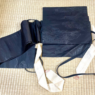 お芝居の時に使った早がえ用の帯　喪服用