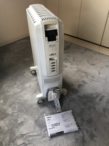 DeLonghi(デロンギ)　オイルヒーター　DDQ0915-WH  家庭用　100V仕様