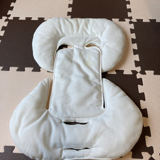 Combi持ち出し可能な新生児用チャイルドシートの画像