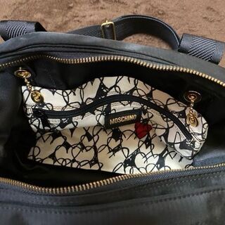 ５０００円！ＭＯＳＣＨＩＮＯ　バッグ　ＢＡＧＧ　モスキーノ　トートバッグ　　　　の画像