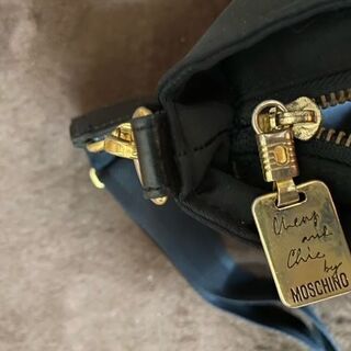 ５０００円！ＭＯＳＣＨＩＮＯ　バッグ　ＢＡＧＧ　モスキーノ　トートバッグ　　　　の画像