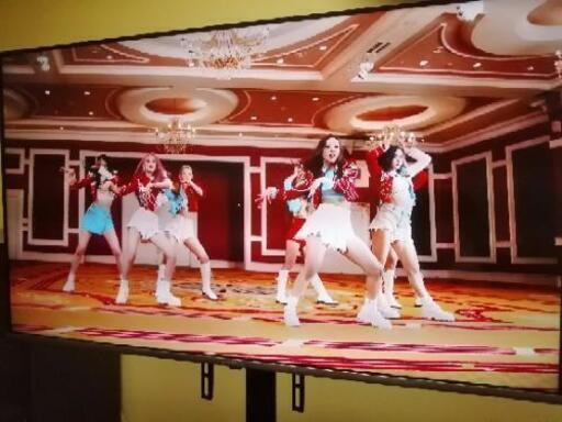 4K テレビ
