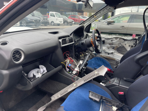 インプレッサgbdのエンジン不動の部品取り車になります。