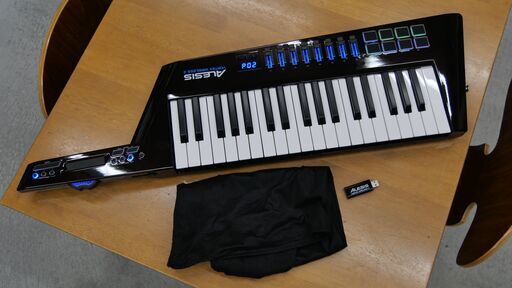 ワイヤレス式ショルダーキーボード   ALESIS VORTEX WIRELESS 2