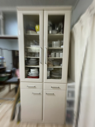 食器棚　(5/30まで)