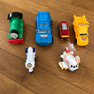 【お譲り先決定】乗り物おもちゃ　トレーラートラックとショベルカーなどの画像