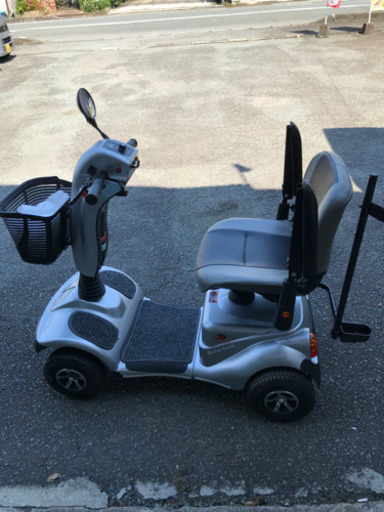 フランスベッド　ハンドル型電動車椅子S141 シニアカー