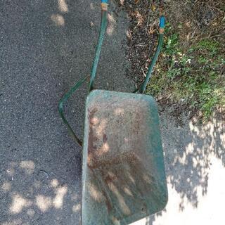 運搬用 一輪車  2