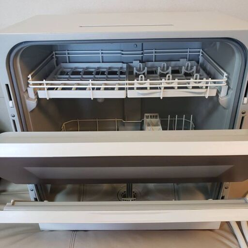 Panasonic NP-TH1ーT  乾燥機能有 食器洗い機・タイプ: 卓上型 2017年製食洗機