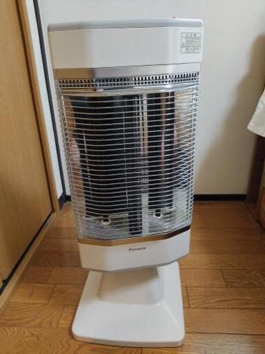 【ダイキン】遠赤外線暖房機(電気ヒーター)