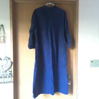 【必要事項掲載の方のみに返信】紺色ワンピース　Mサイズの画像