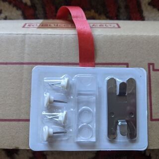 無印　壁にかけられる家具の画像
